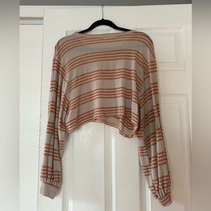 Long sleeve comfortable cropped stripped shirt